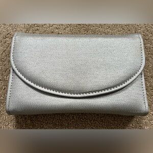 Unbranded Vintage Silver Clutch